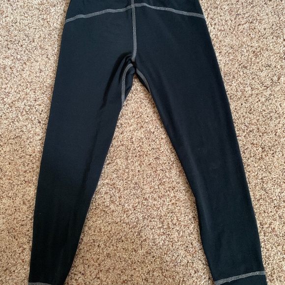 Bundle of base layers (thermal shirts and pants) for boys or girls - Picture 3 of 11